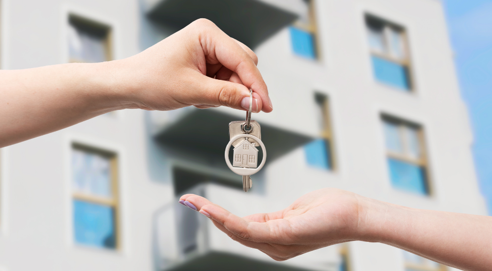 Entrega de llaves en contrato de arriendo de vivienda en Chile